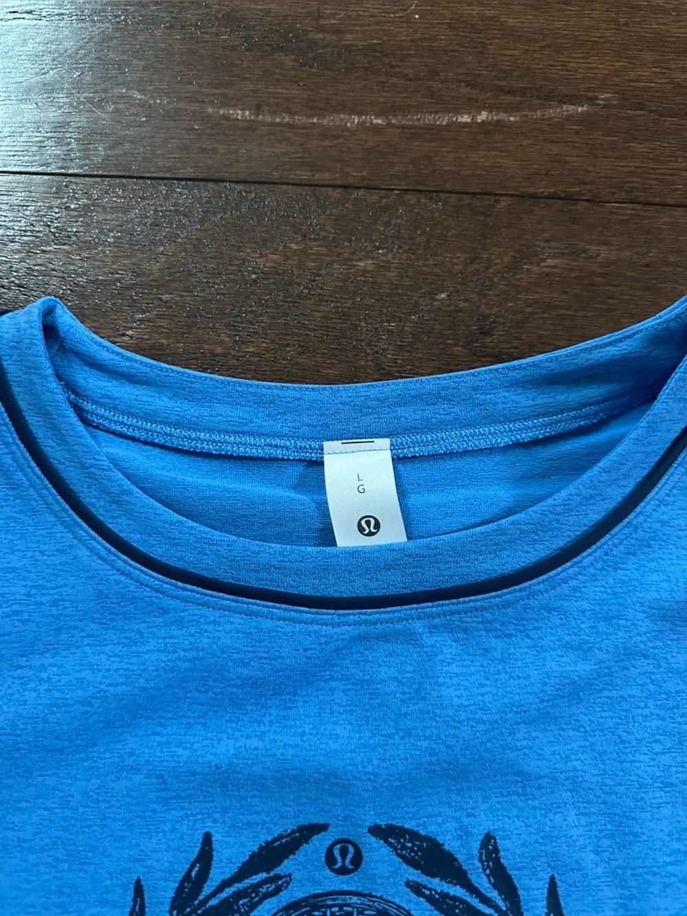 Lululemon Crewneck Short-Sleeve Tennis Club Tee. Pool Party size Large NWT - Picture 6 of 11